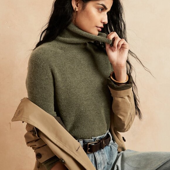 Banana Republic Aire Turtleneck Wool Blend Sweater Loden Green S - Picture 1 of 14